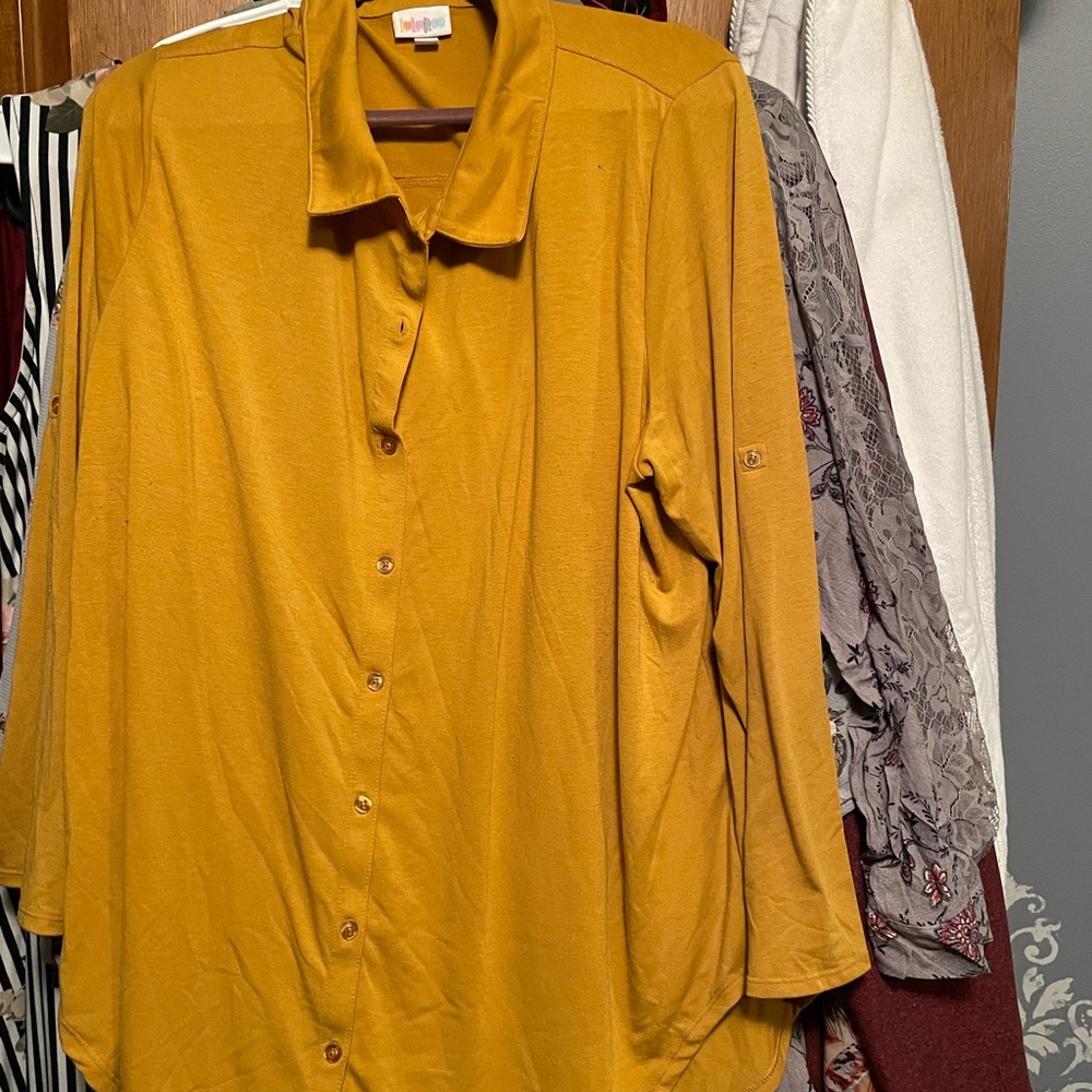 Long sleeved shirt